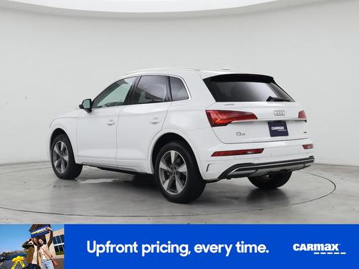 White 2024 Audi Q5 Premium Plus