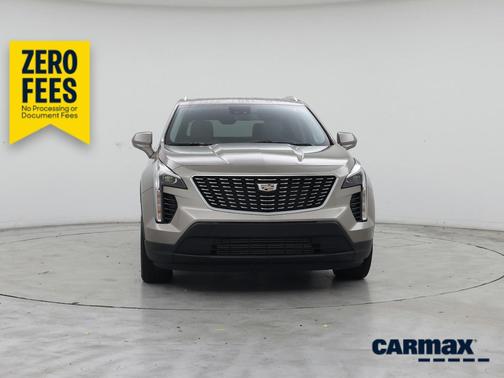 Gold 2023 Cadillac XT4 Luxury