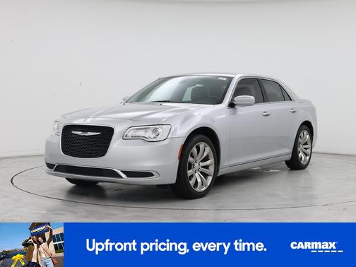 2019 Chrysler 300 Touring L