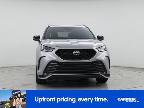 Silver 2025 Toyota Highlander XSE