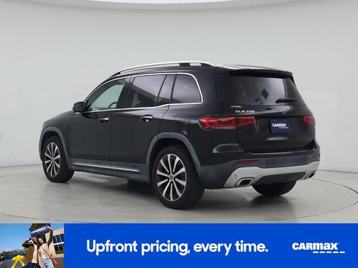 Black 2021 Mercedes-Benz GLB 250