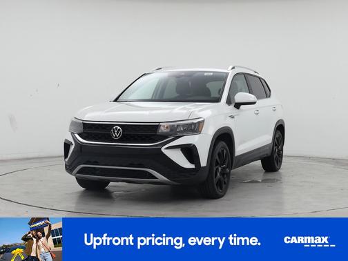 White 2023 Volkswagen Taos SE