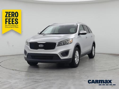 Gray 2016 Kia Sorento LX