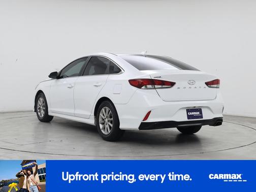 White 2018 Hyundai SONATA SE