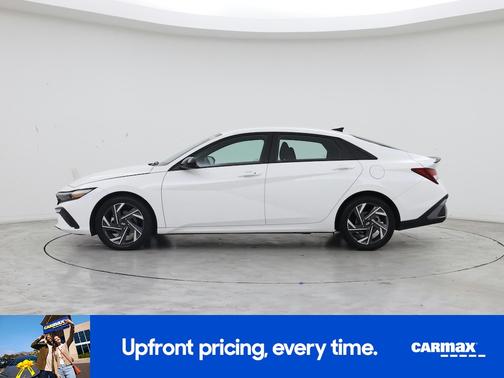 White 2025 Hyundai ELANTRA SEL Sport
