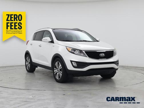 White 2015 Kia Sportage EX
