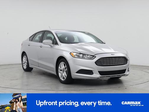 Silver 2014 Ford Fusion SE