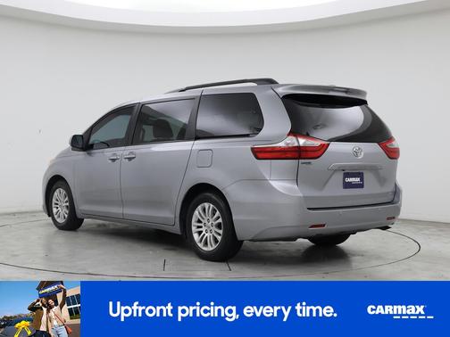 2017 Toyota Sienna XLE