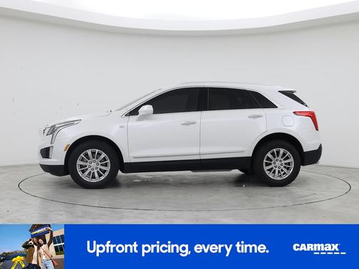 White 2017 Cadillac XT5