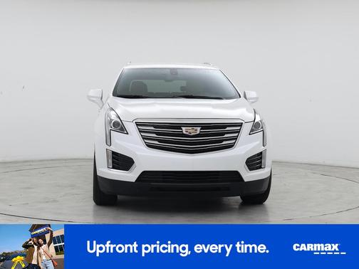 White 2017 Cadillac XT5