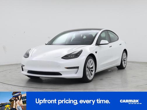 White 2022 Tesla Model 3