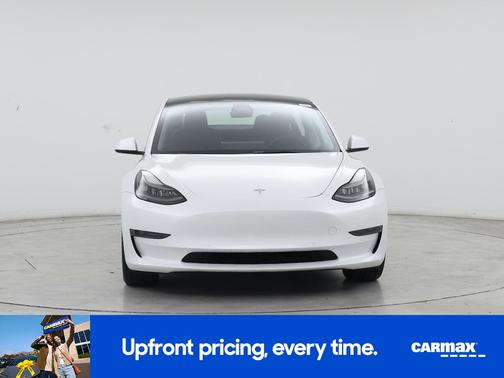 White 2022 Tesla Model 3