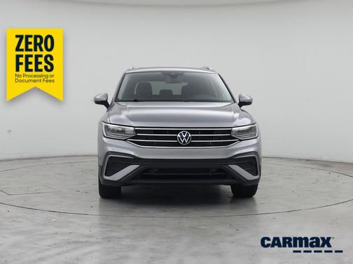 Silver 2023 Volkswagen Tiguan SE