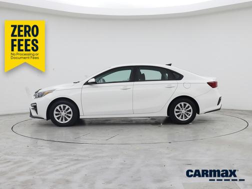 White 2019 Kia Forte FE