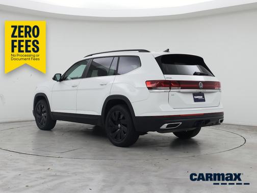 White 2024 Volkswagen Atlas SE w/Tech