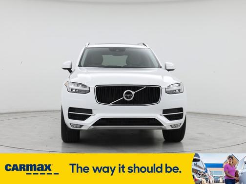 2018 Volvo XC90 T6 Momentum