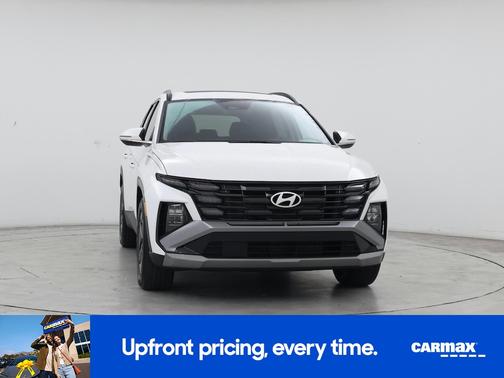 White 2025 Hyundai TUCSON SEL Convenience