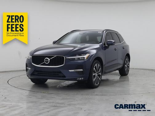 Blue 2022 Volvo XC60 B5 Momentum