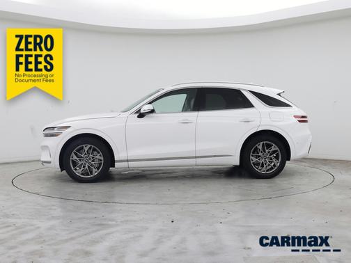 White 2023 Genesis GV70