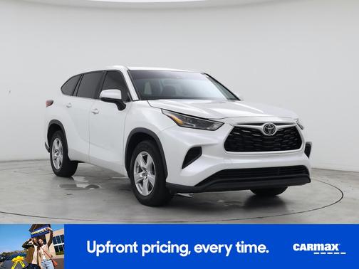 White 2023 Toyota Highlander L