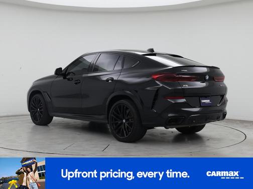 Black 2022 BMW X6 M50i