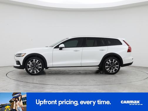 2026 Volvo V60 Cross Country B5 Ultra