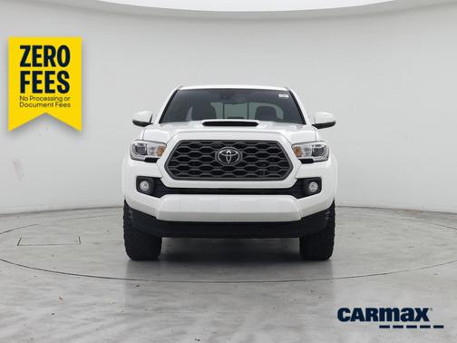 White 2022 Toyota Tacoma TRD Sport