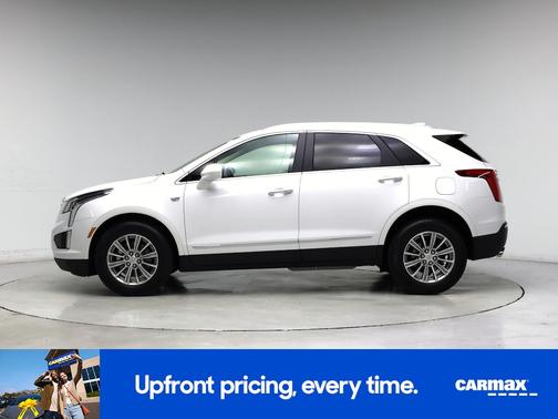 White 2018 Cadillac XT5 Luxury