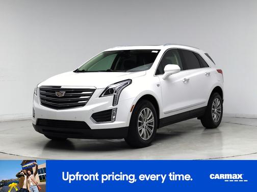 White 2018 Cadillac XT5 Luxury