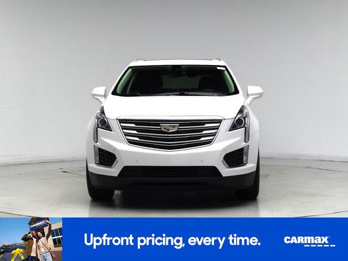 White 2018 Cadillac XT5 Luxury