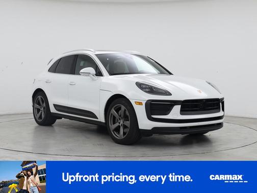 White 2023 Porsche Macan