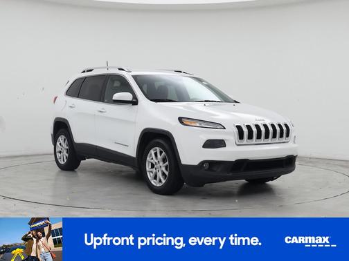 White 2017 Jeep Cherokee Latitude