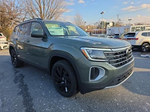 2026 Volkswagen Atlas 2.0T SE w/Technology 4MOTION