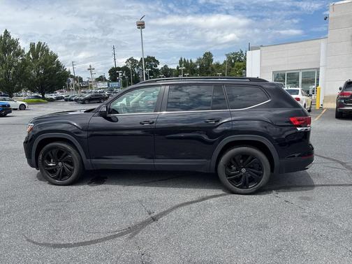 2022 Volkswagen Atlas 3.6L SE w/Technology