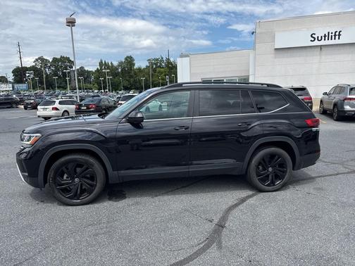 2022 Volkswagen Atlas 3.6L SE w/Technology
