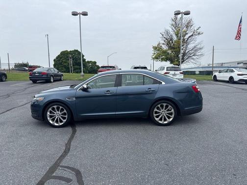 Blue Metallic 2018 Ford Taurus Limited