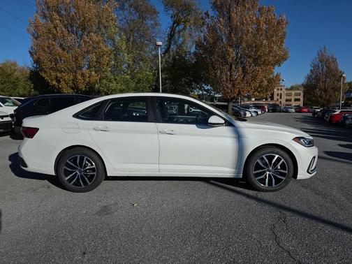 2026 Volkswagen Jetta 1.4T SE