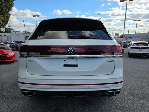 2026 Volkswagen Atlas 2.0T SEL Premium R-Line 4MOTION