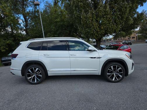 2026 Volkswagen Atlas 2.0T SEL Premium R-Line 4MOTION