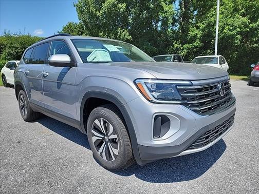 2025 Volkswagen Atlas 2.0T SE