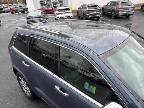 2020 Jeep Grand Cherokee Overland