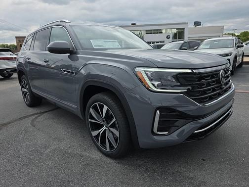 Pure Gray 2026 Volkswagen Atlas 2.0T SEL Premium R-Line 4MOTION