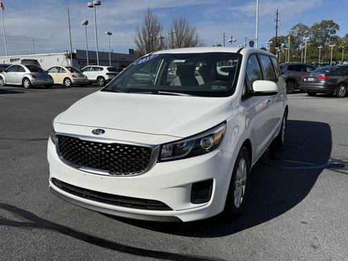 2017 Kia Sedona L