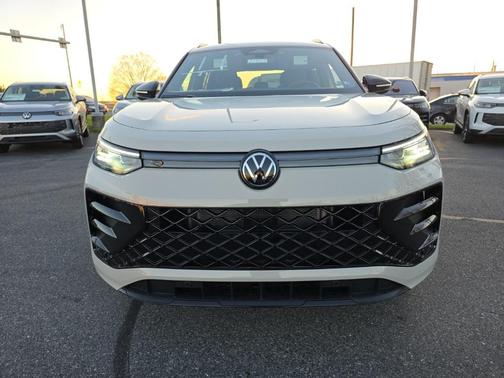 2026 Volkswagen Tiguan 2.0T SE R-Line Black 4MOTION