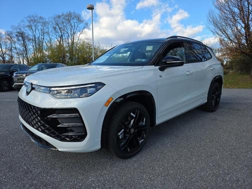 2026 Volkswagen Tiguan 2.0T SE R-Line Black 4MOTION