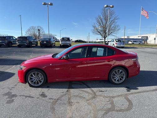 2024 Alfa Romeo Giulia Ti