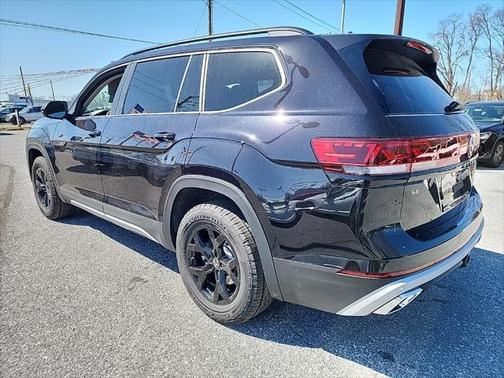 2025 Volkswagen Atlas 2.0T Peak Edition