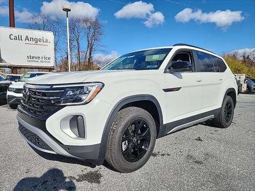 2025 Volkswagen Atlas 2.0T SE w/Technology 4MOTION