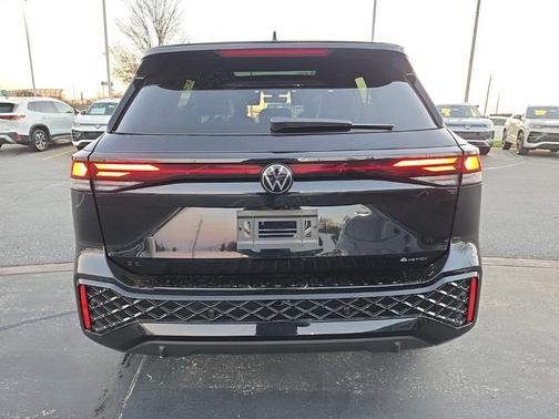 2026 Volkswagen Tiguan 2.0T SE R-Line Black 4MOTION