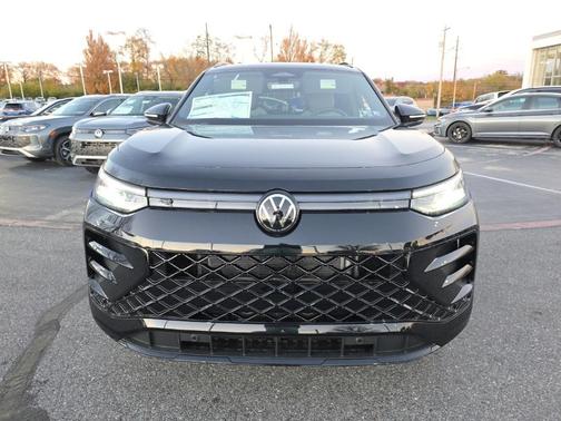 2026 Volkswagen Tiguan 2.0T SE R-Line Black 4MOTION